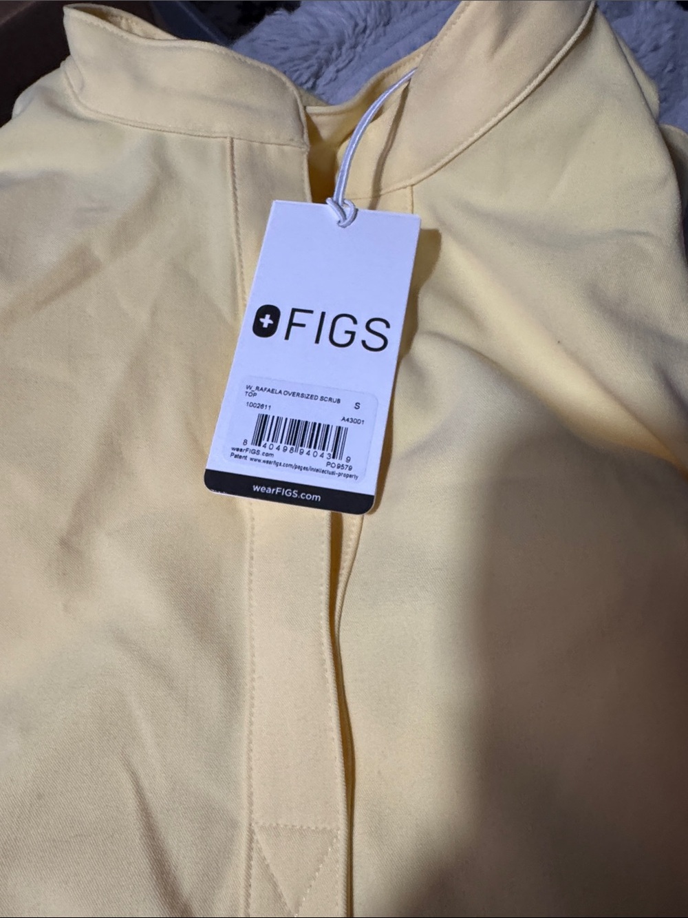Figs Rafaela Oversized scrub top. Butter yellow. NWT - Picture 7 of 7